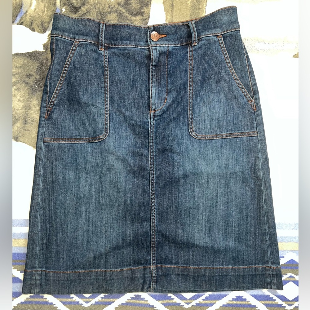 LOFT Denim A Line Dark Wash Skirt Size 28/6